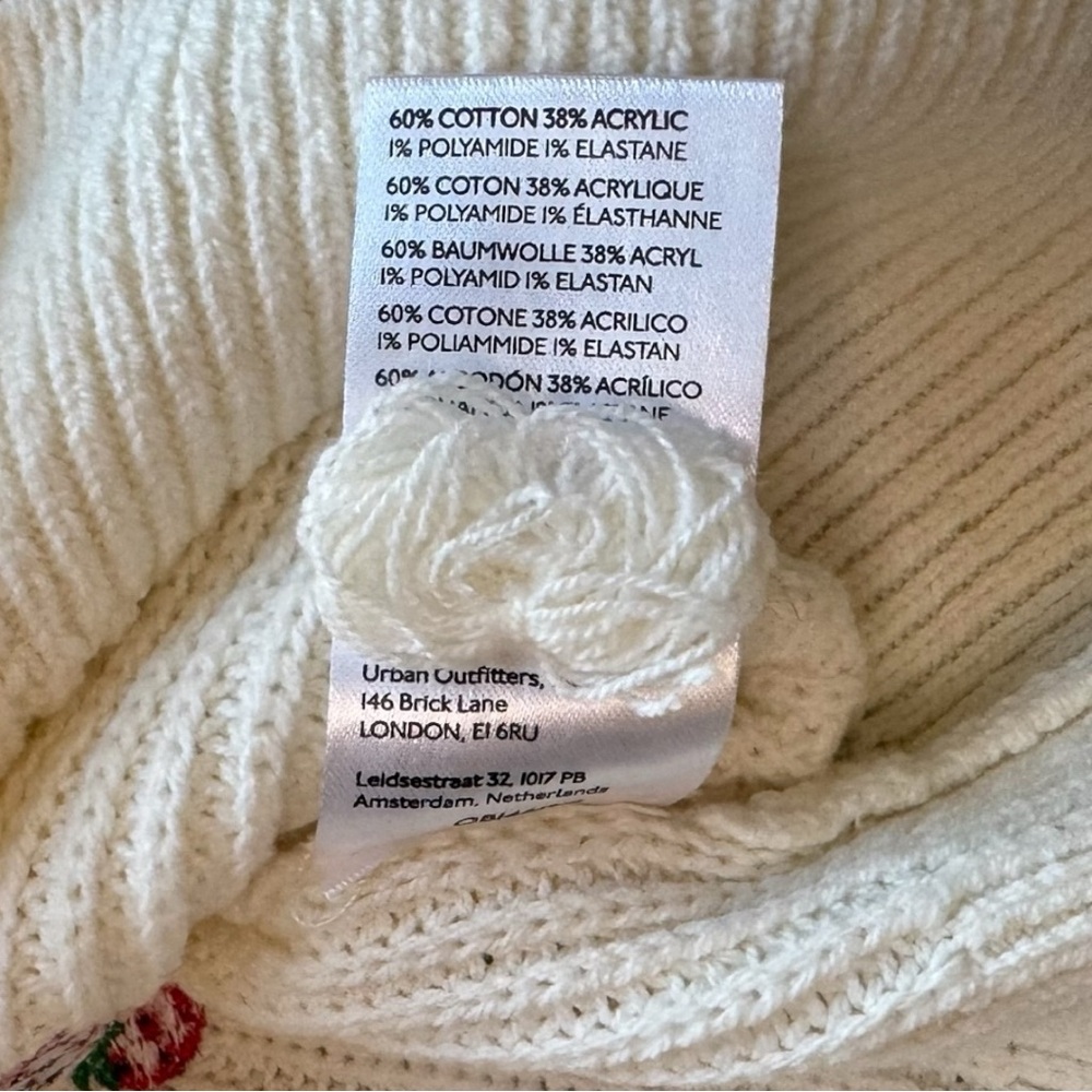 MAEVE by Anthropologie Strawberry Embroidered Sweater – Size Large - Picture 10 of 13
